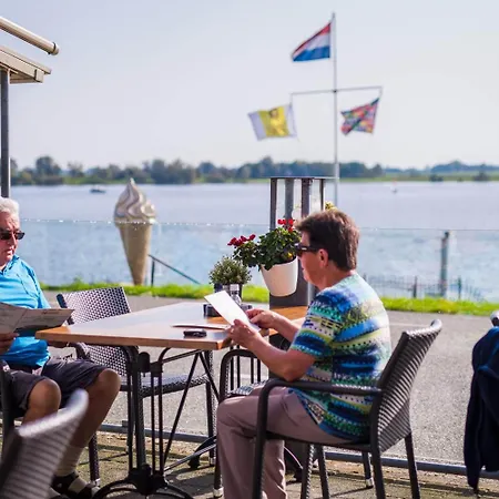 Hoogeerd By Flow - Nijmegen 4*