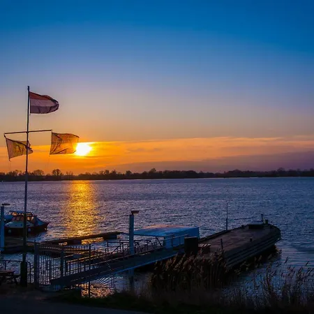 Hoogeerd By Flow - Nijmegen Hotel 3*