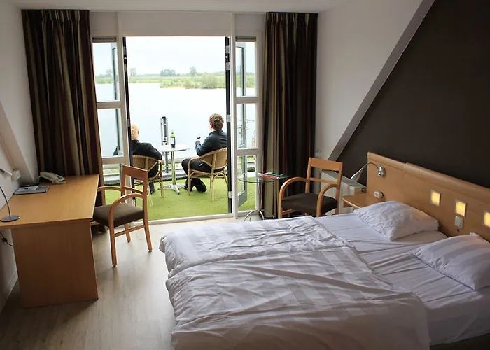 Hoogeerd By Flow - Nijmegen Hotel Niftrik