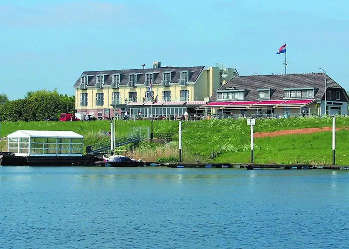 Hoogeerd By Flow - Nijmegen Hotel 4*