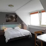 호텔 Hoogeerd By Flow - Nijmegen 4*