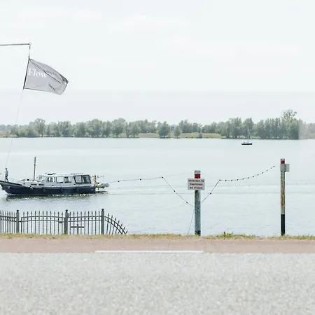 Hoogeerd By Flow - Nijmegen 4* Niftrik