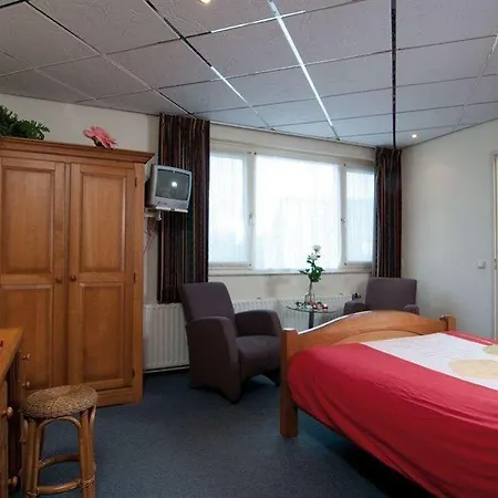 Hoogeerd By Flow - Nijmegen 3* Niftrik
