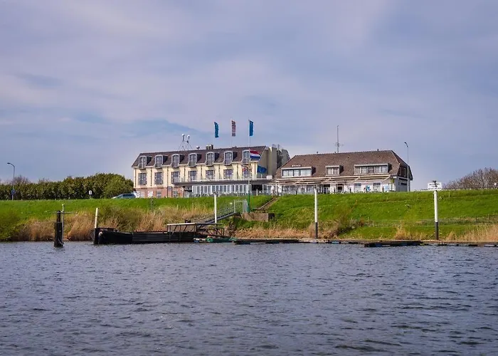 Hoogeerd By Flow - Nijmegen Szálloda Niftrik